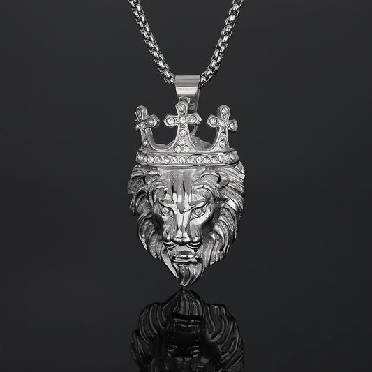 Roaring Lion with Crown Pendant in Gold