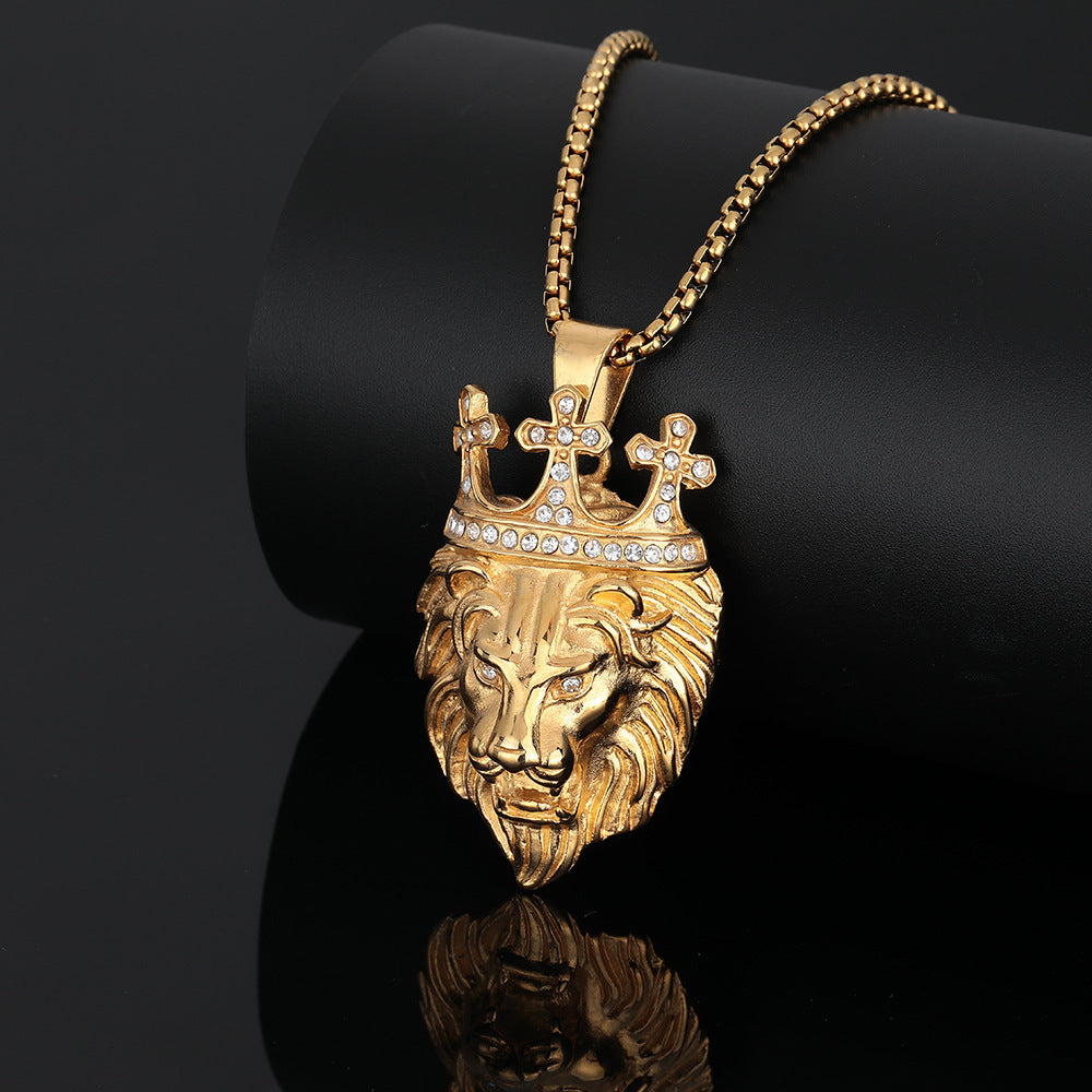 Roaring Lion with Crown Pendant in Gold