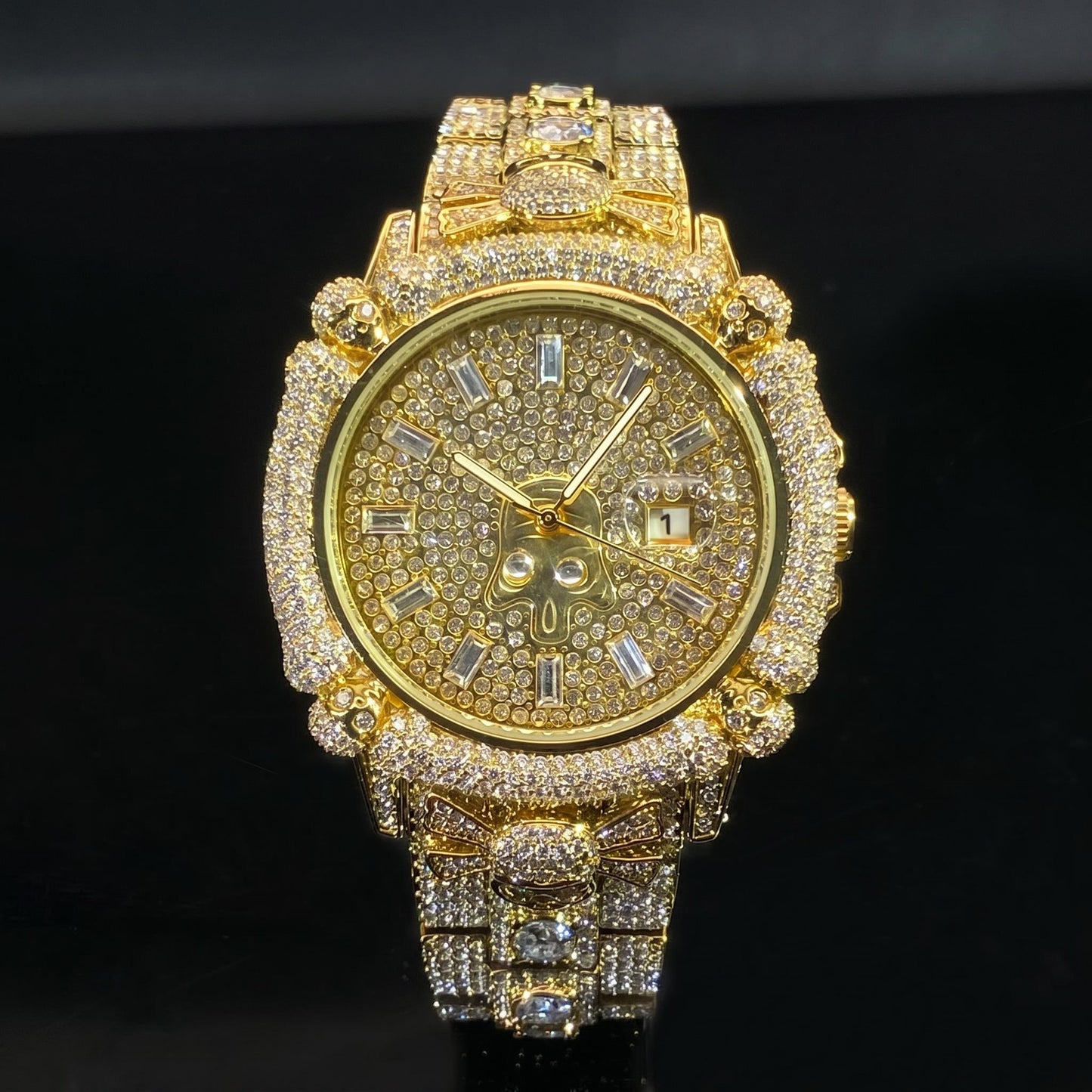 Iced Out Skull Dail Men's Watch in Gold